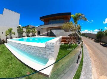 Casa · 410m² · 3 Quartos · 4 Vagas · Casa de luxo em condomínio beira lago em Caldas Novas