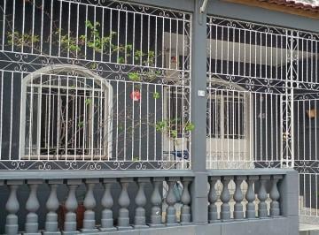 Casa de 4 quartos, Manaus · Casa no Parque Dez, Conj Eldorado
