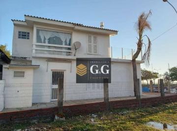 ce8ff24c74408e2cd2352c6a80cc85ec2cd81186 · Sobrado bem localizado em Itapuã