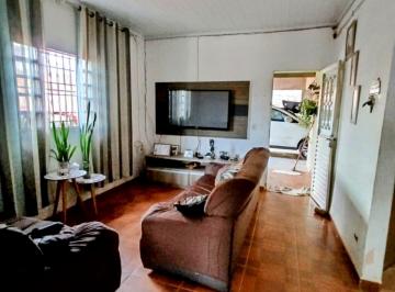 Casa de 2 quartos, Águas Lindas de Goiás · 02 Quartos, sendo 1 suíte em Águas Lindas de Goiás