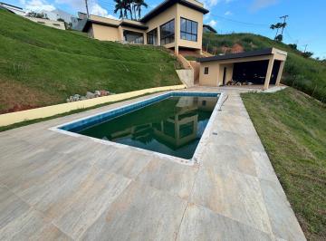 Rural de 3 quartos, Igaratá · Chácara com vista para as montanhas em condomínio fechado em Igaratá - SP