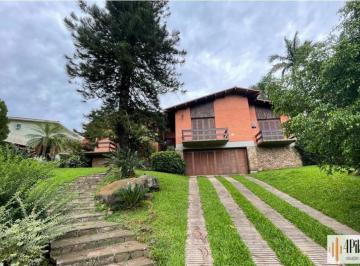 Casa · 310m² · 4 Quartos · 2 Vagas · CASA 4 Centro Encantado RS