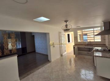 8fae648d346a10cca1253fc8ab7c98ed98f79d65 · Casa térrea à venda, 2 dormitórios, planejados, quintal, Centro, Indaiatuba.