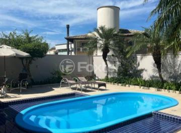 31c3041d · Casa, 4 dormitórios, 363.89 m², em Praia Brava