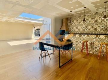 Casa · 140m² · 3 Quartos · 3 Vagas · Se você procura uma casa espaçosa e bem localizada no bairro Iguaçu, esta é a op