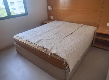 Apartamento de 1 quarto, São Paulo · RESIDENCIAL COM SERVICOS LINDO TOTALMENTE REFORMADO COM COZINHA E VARANDA