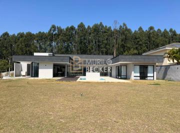 Casa · 400m² · 3 Quartos · 4 Vagas · Casa Térrea com 3 quartos á venda no Condomínio Village Parahybuna