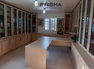 Comercial · 230m² · 9 Quartos · 2 Vagas · Casa comercial, 9 salas, ideal para escritório, região nobre