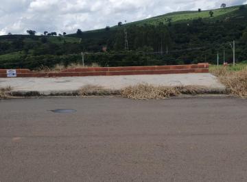 foto frontal · Terreno