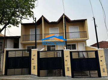 Casa · 165m² · 3 Quartos · 6 Vagas · Sobrado Novo com 3 Dormitórios, 1 Suíte, em Excelente Localização!
