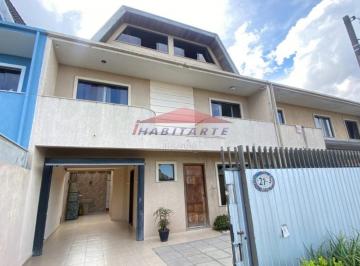 Foto 01 · Sobrado para locação de 3 quartos no Uberaba, Curitiba-PR! 144,80m², 1 suíte, 1 sala, 2 banheiros, 2