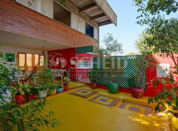 Casa · 279m² · 4 Quartos · 1 Vaga · Casa de Vila com 4 quartos à venda em Jardim Hípico