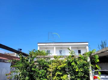 Casa · 200m² · 4 Quartos · 5 Vagas · Sobrado com 4 quartos, Jardim Independência, São Vicente - R$ 1.3 mi, Cod: 5380