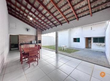 Casa de 4 quartos, Caldas Novas · Casa para venda localizada em Caldas Novas, GO.