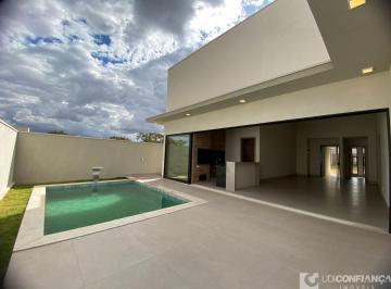 Foto 01 · Casa, Laranjeiras, Uberlândia, MG
