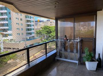 Apartamento de 4 quartos, Salvador · Apartamento com 4/4 sendo duas suítes. Pituba