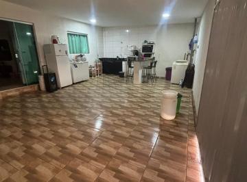 Casa de 3 quartos, Guará · CASA NO SETOR OESTE PRÓXIMO DO COMERCIAL CENTRAL COM GARAGEM- OPORTUNIDADE!