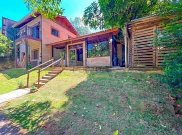 Casa · 350m² · 5 Quartos · 20 Vagas · Seu Refúgio Exclusivo na Zona Norte. Natureza e Espaço a Minutos da Cidade.