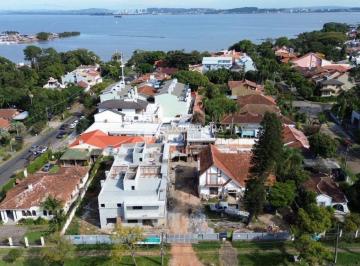 Casa · 305m² · 3 Quartos · 2 Vagas · Casa no bairro Vila Assunção