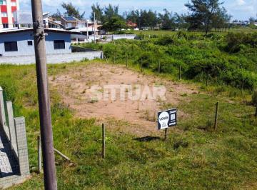 Terreno · 375m² · Terreno em Itapirubá – Perto da Praia e Pronto para Construir