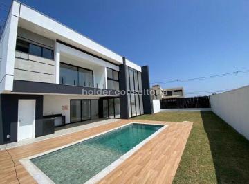Excelente espaço externo · Condomínio Alphaville - Casa à venda no bairro São Pedro - Juiz de Fora/MG