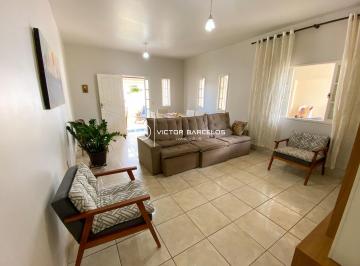 Apartamento · 140m² · 2 Quartos · 3 Vagas · Férias na Praia do Morro! Conheça Essa Casa a poucos metros da Orla da praia!