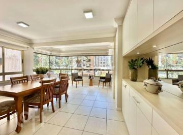 e9db5ef2 · Apartamento, 3 dormitórios, 123.87 m², em Centro