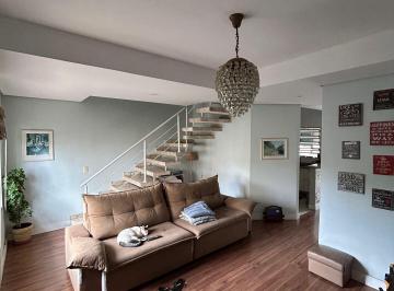 Casa · 100m² · 3 Quartos · Casa Padrão à venda em Santana de Parnaíba!