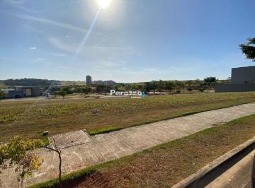 Foto 01 · Terreno com Levantamento Planialtimétrico no Alphaville Residencial I por R$ 275.000,00 ACEITA PROPO