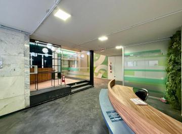 d2c08ca0fdd3fe0f4dd6e4ed656794157ce05011 · Loja comercial com 643 m² privativos no Centro da cidade, distribuído em 3 pavimentos.