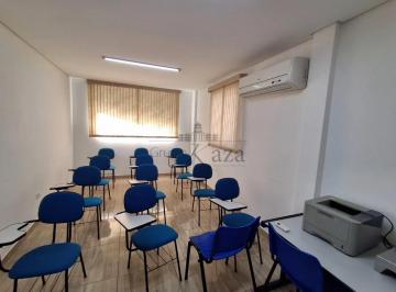 Comercial · 300m² · 1 Quarto · Oportunidade - Sala Comercial - Parque Industrial - 50m².