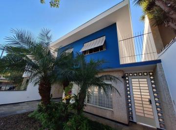 Casa · 236m² · 4 Quartos · 2 Vagas · Sobrado à Venda com 4 quartos no Planalto Paulista
