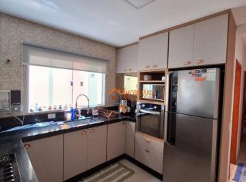 b798dd5bfaf3c9dbe461d2318774d790734ce5e9 · Sobrado com 3 dormitórios à venda por R$ 900.000,00 - Center Ville - Arujá/SP