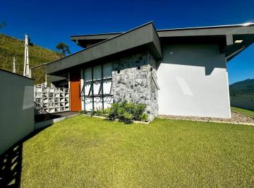 Casa · 147m² · 3 Quartos · 2 Vagas · Linda Casa a venda, com 03 quartos, sendo 01 suíte, no bairro Jaraguá 99, Jaraguá do Sul