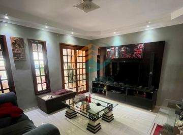 Casa · 180m² · 3 Quartos · 2 Vagas · Sobrado em Jardim Jovaia - Guarulhos, SP