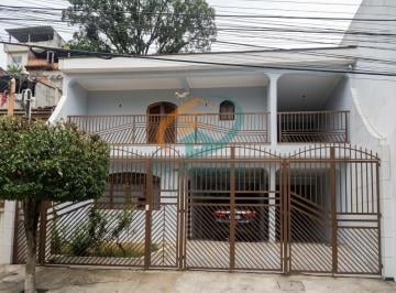 Casa · 305m² · 3 Quartos · 6 Vagas · Sobrado em Rua em Vila Rio de Janeiro - Guarulhos, SP