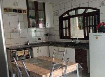 Casa · 120m² · 3 Quartos · 2 Vagas · Sobrado em Rua em Jardim Moreira - Guarulhos