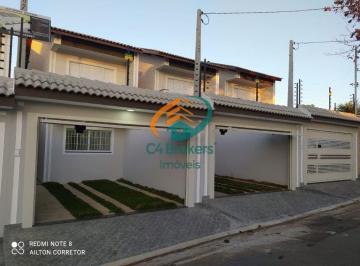 Casa · 115m² · 3 Quartos · 2 Vagas · Sobrado em Rua em Centro  -  Arujá