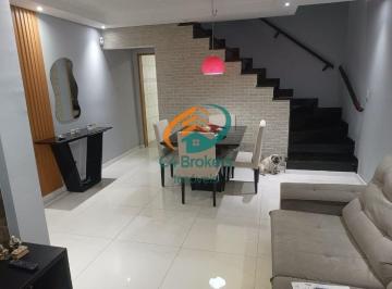 Casa · 140m² · 2 Quartos · 2 Vagas · Sobrado de Rua em Jardim Santa Clara - Guarulhos, SP