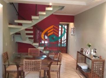 Casa · 250m² · 3 Quartos · 3 Vagas · Sobrado em Rua em Parque Renato Maia - Guarulhos, SP