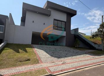Casa · 352m² · 3 Quartos · 3 Vagas · Casa de Condomínio em Terra Preta - Mairiporã, SP