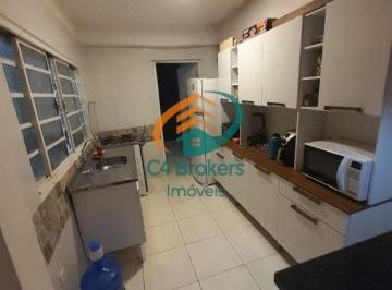Casa · 137m² · 2 Quartos · 2 Vagas · Casa em Rua em Jardim Fortaleza - Guarulhos, SP