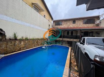 Casa · 300m² · 3 Quartos · 6 Vagas · Sobrado em Jardim Santa Clara - Guarulhos, SP