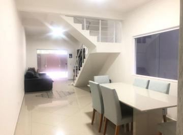 Casa · 263m² · 4 Quartos · 2 Vagas · Sobrado em Rua em Parque Continental II - Guarulhos, SP