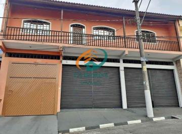 Casa · 260m² · 4 Quartos · 3 Vagas · Sobrado em Rua em Jardim Bela Vista - Guarulhos, SP