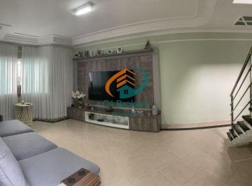 Casa · 200m² · 3 Quartos · 4 Vagas · Sobrado em Rua em Jardim São Judas Tadeu - Guarulhos
