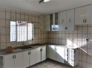 Casa · 194m² · 3 Quartos · 4 Vagas · Sobrado em Rua em Jardim Presidente Dutra - Guarulhos, SP