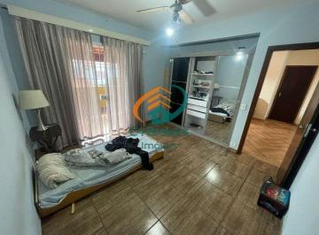 Casa · 180m² · 4 Quartos · 5 Vagas · Sobrado em Rua em Presidente Dutra - Guarulhos, SP