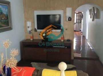 Casa · 248m² · 3 Quartos · 5 Vagas · Sobrado em Rua em Centro - Guarulhos, SP