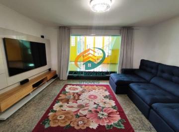 Casa · 350m² · 4 Quartos · 4 Vagas · Sobrado em Rua em Jardim Terezópolis - Guarulhos, SP